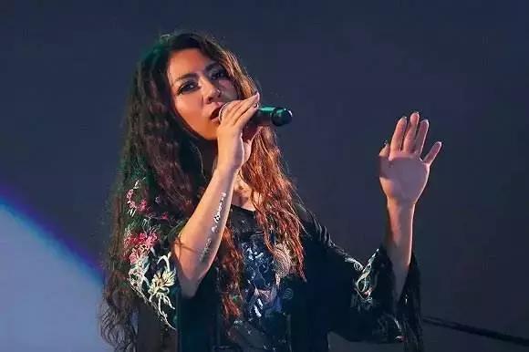 她是台湾阿黛尔参加好声音却被区别对待隽永的歌让人百听不厌