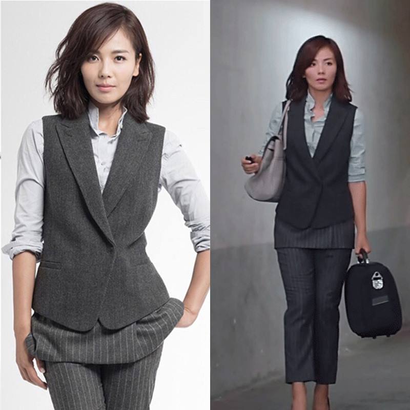 初秋马甲怎么穿好看,棋盘格针织马甲背心深秋款搭配