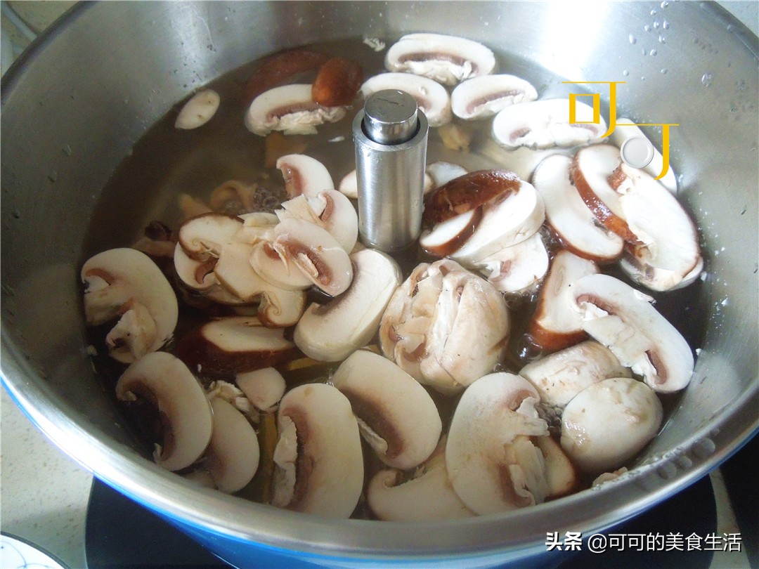 墨鱼干炖干蘑菇,墨鱼干煲汤搭配什么菌菇