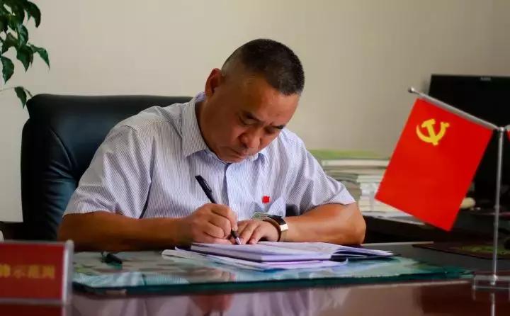 最美教师荣耀四川|赵宗逵：办一所好学校是他矢志不移的追求