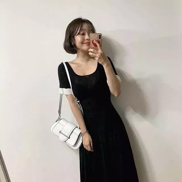 胸大穿衣服特别显胖不上镜,胸大穿衣服怎么不显大