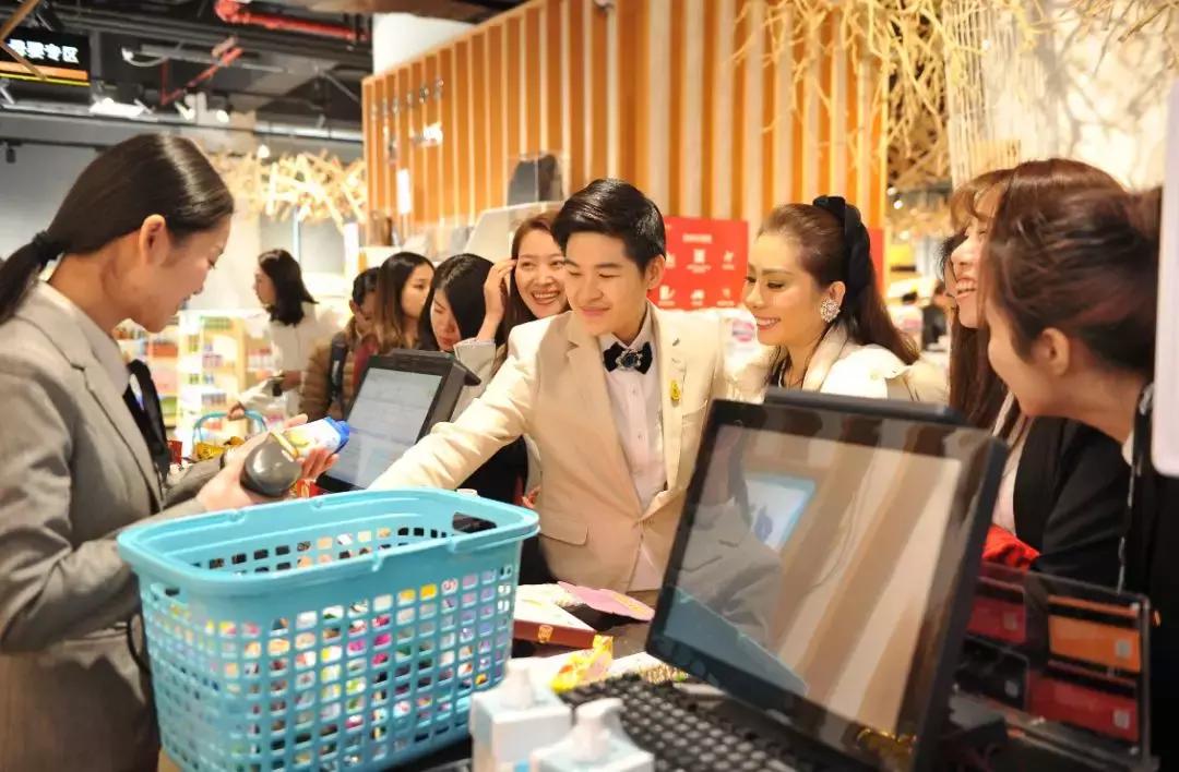 叮叮网络直播,叮叮网络工作室