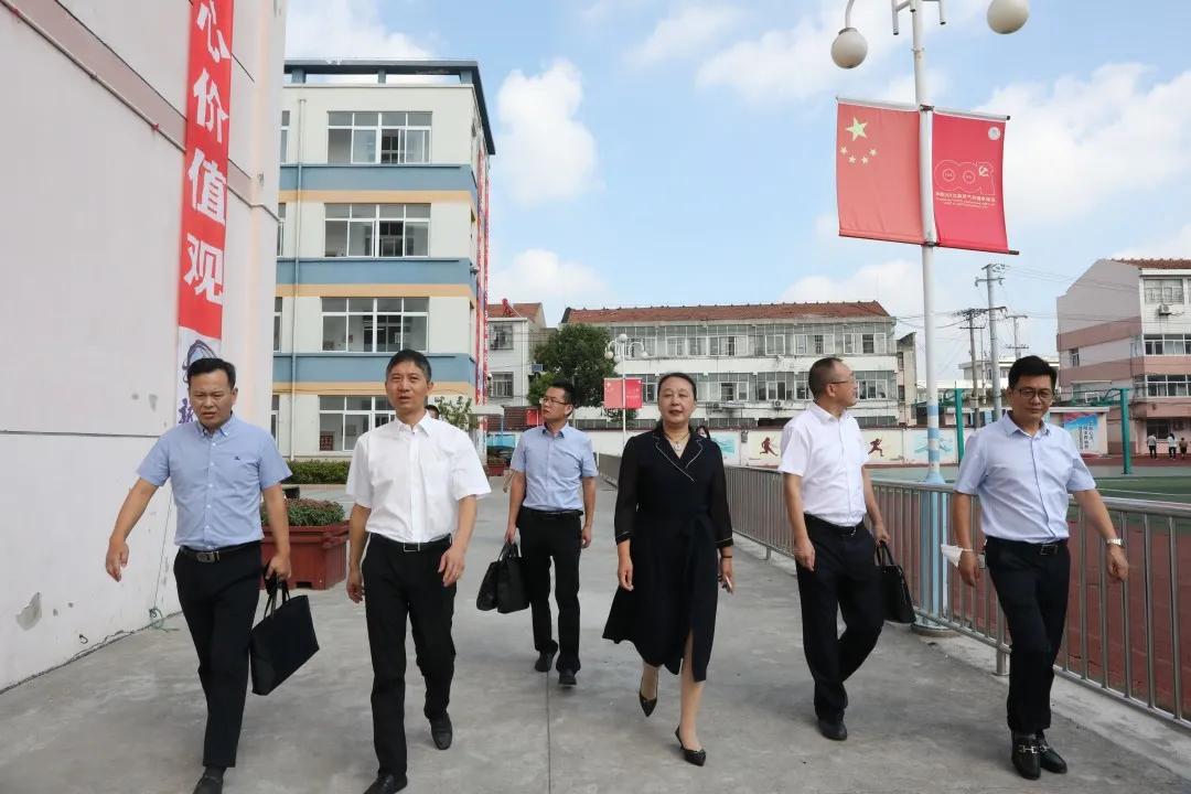 川港小学吴梦洁,川港小学吴梦洁回母校