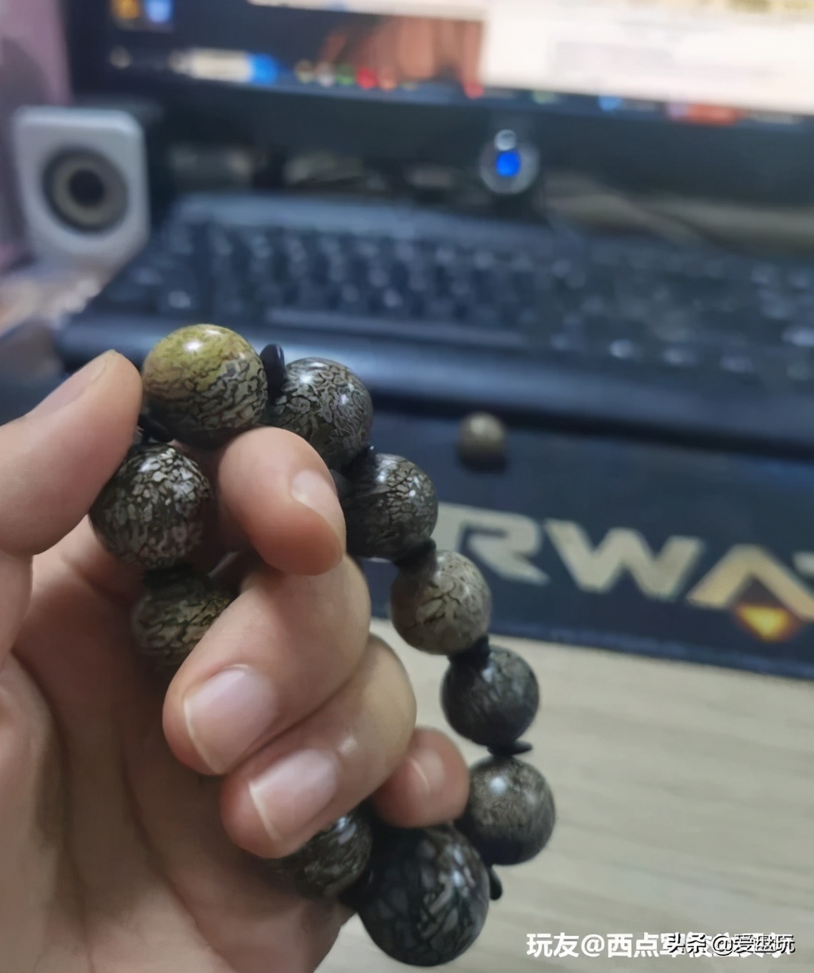 恐龙蛋化石手串,带恐龙化石手串