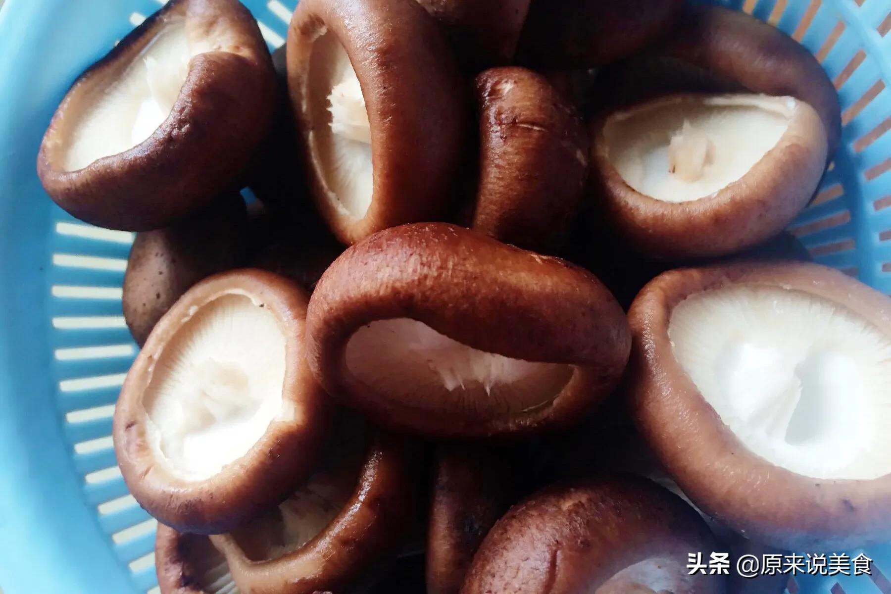 买香菇鲜的,买香菇时怎样选香菇