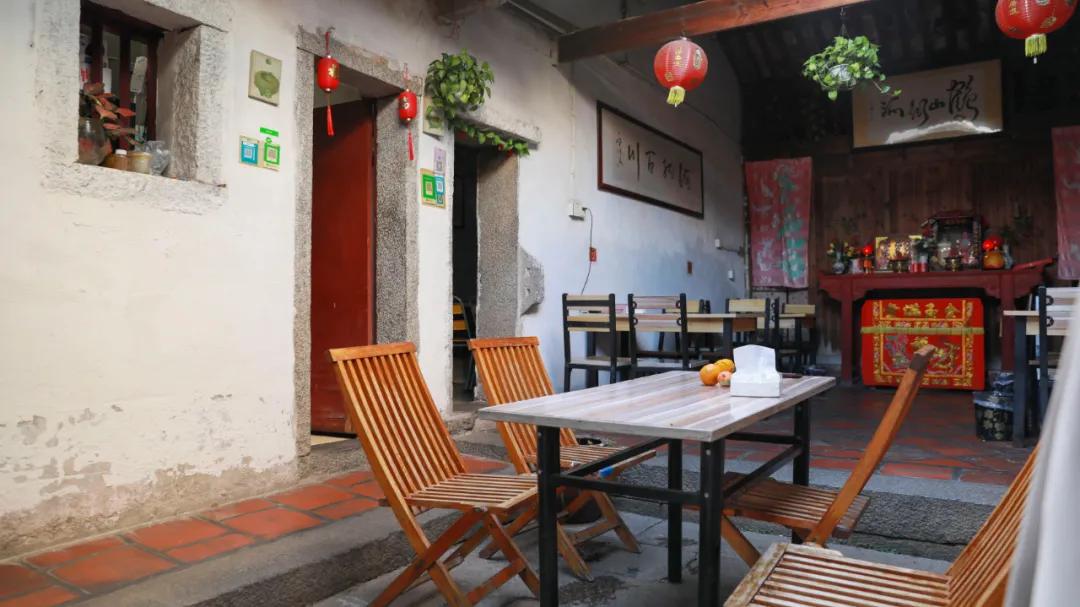 华大学生街藏了10年的古厝餐厅，吃一口都是外婆家味道