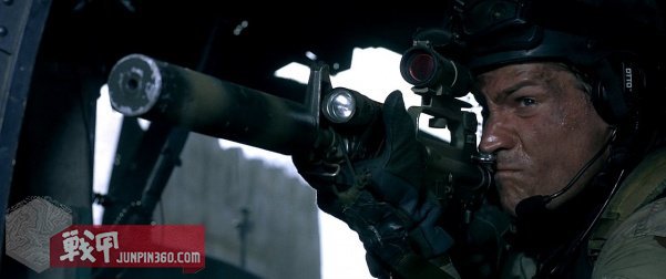 美国黑鹰战机坠落视频,黑鹰坠落最震撼视频