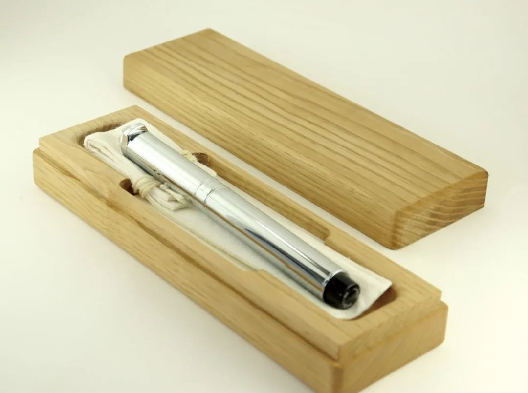 写乐世界最细钢笔,写乐顶级钢笔