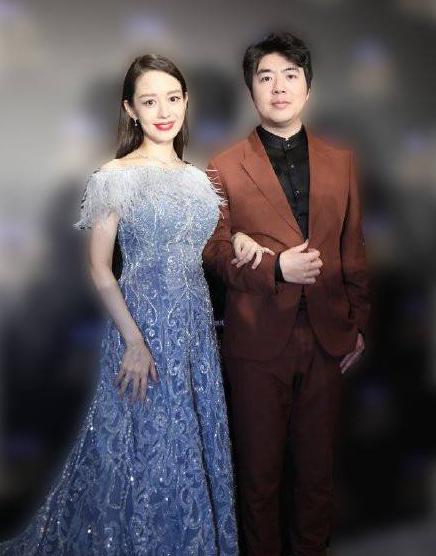 奚梦瑶回应产后脊骨错位,奚梦瑶产后脊椎不如吴京