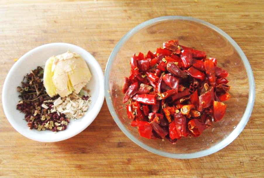 美味自贡冷吃兔秘方视频,自贡特色美食冷吃兔的做法