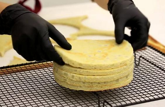 洋梨焦糖蛋糕做法,秋天的第一个蛋糕制作教程