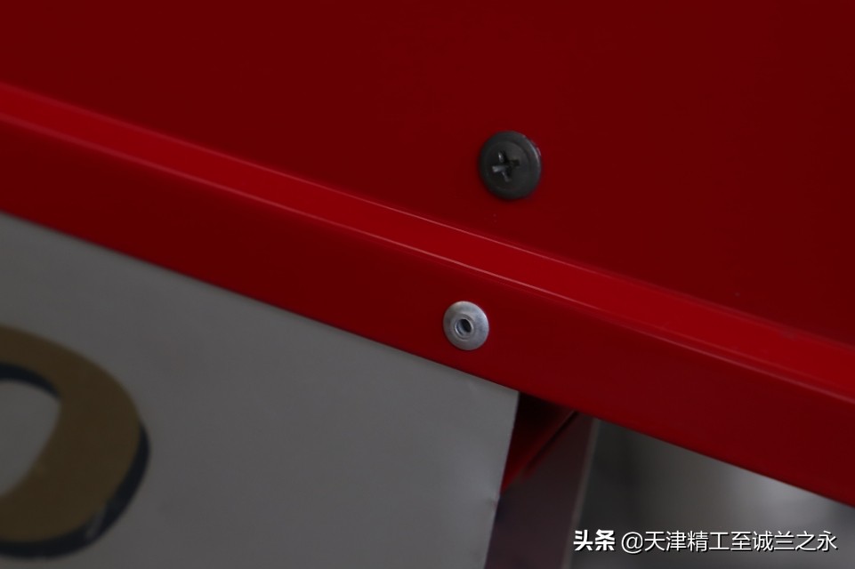 汽车喷漆工的信仰级工具翻新：瑞典IRT-300烤漆灯