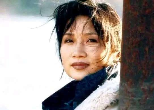 李娜在五台山唱的第一首歌的视频,李娜出家五台山第一次演唱的歌