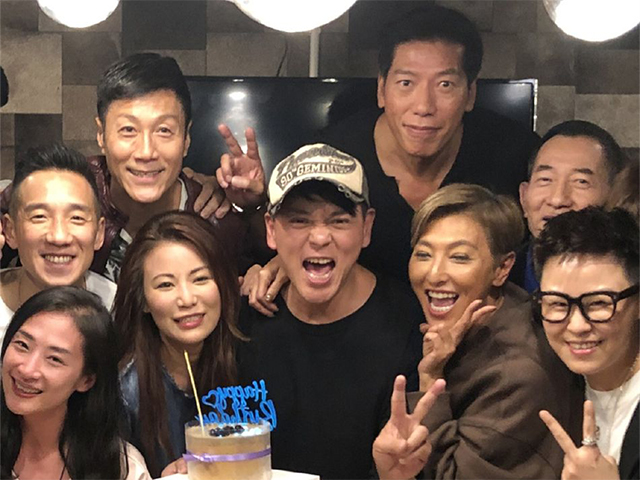 跟乌鸦哥吃不饱的视频,张耀扬那些年乌鸦哥最帅的瞬间