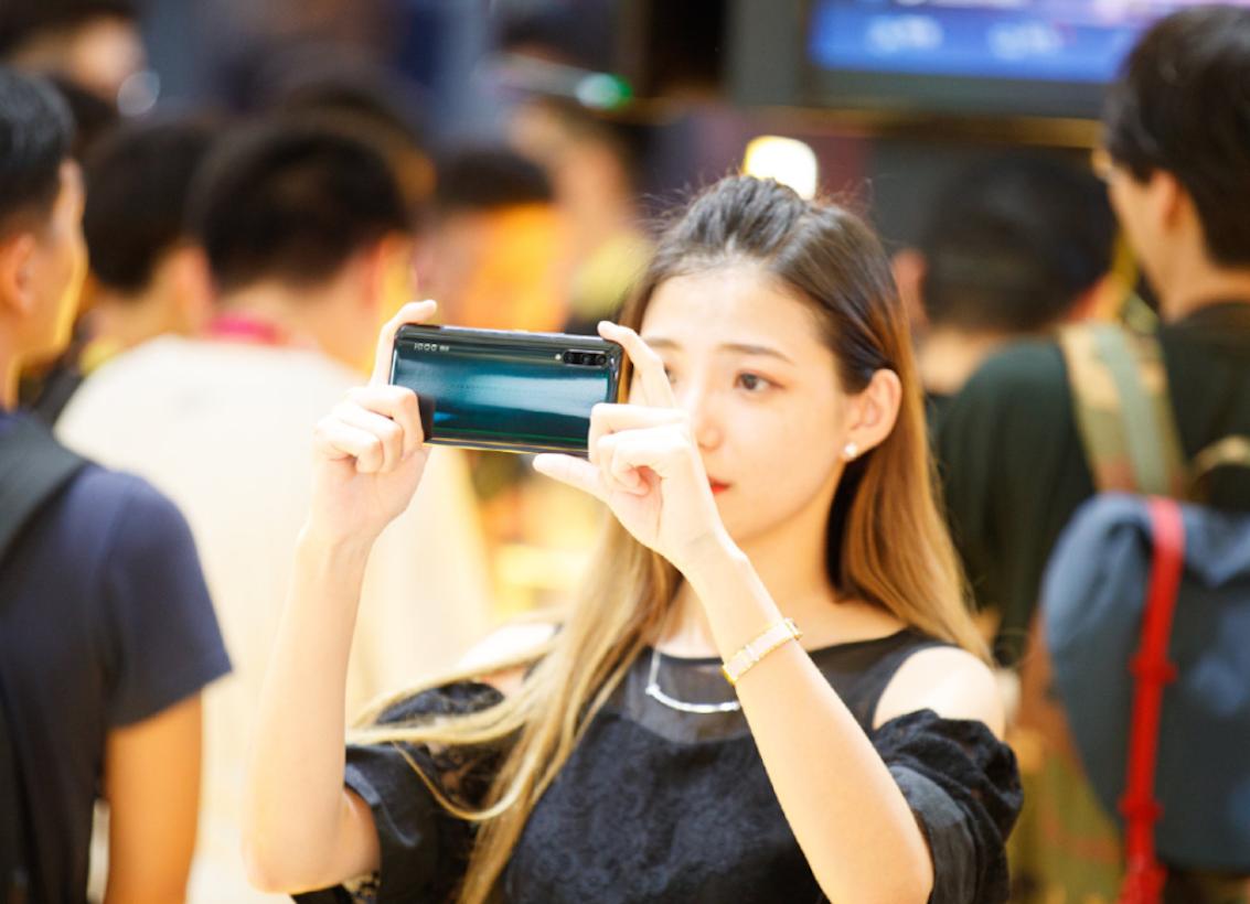 手机内存很大但可清除的空间很少,手机内存不够用东西又不舍得删除