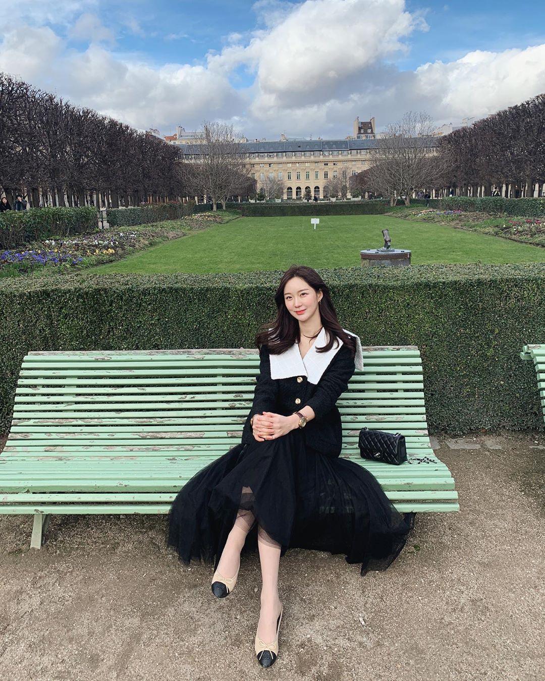 今年盛行“吸氧式”穿法，男性偏爱这类，30岁以上女生要学习