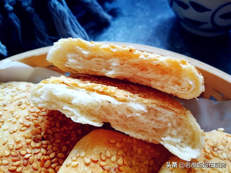 路边摊油酥烧饼怎么做,路边摊芝麻饼的做法