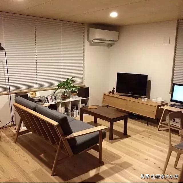 小户型实木沙发装修图,小户型沙发高端大气上档次