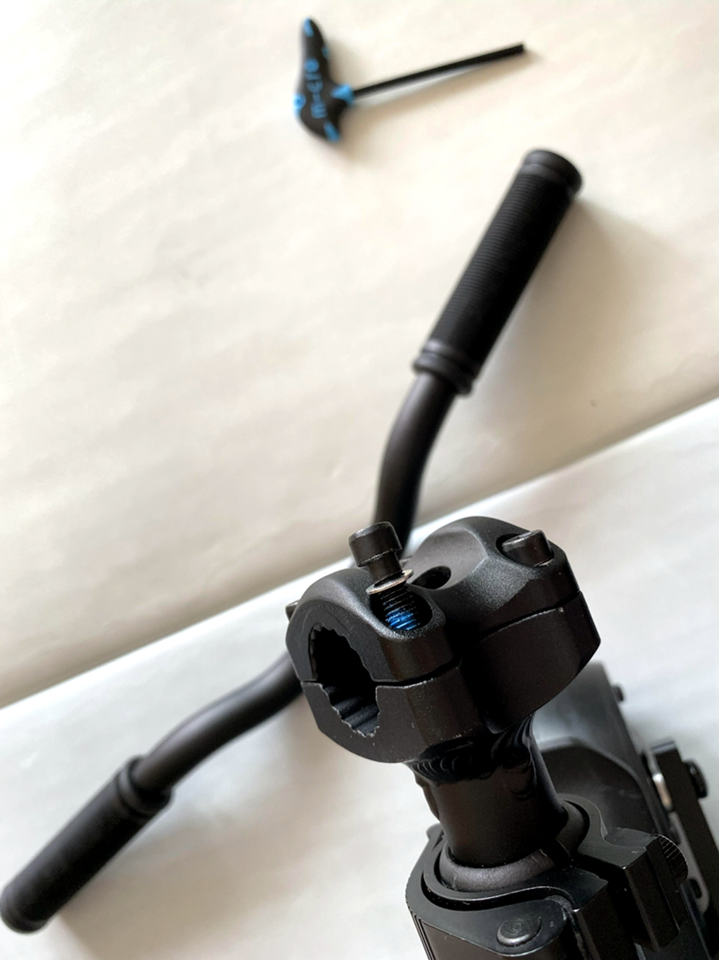 瑞士迈古电动滑板车,瑞士迈古米成人滑板车