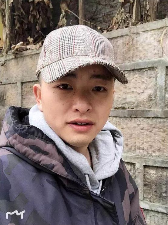 写女频小说的男作者,写男频小说的女性作家