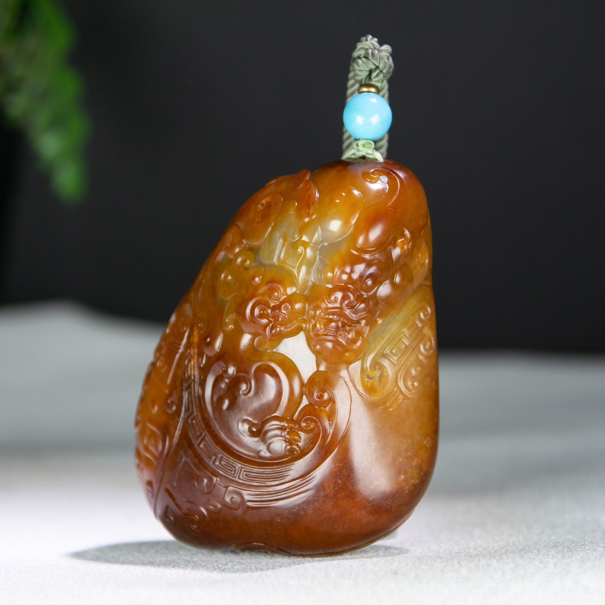 如何鉴别和田玉珠手串优劣,目前哪种和田玉质量最好