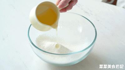 网红蛋糕买不到手把手教你在家做,酸奶蛋糕最简单的做法不用搅拌机