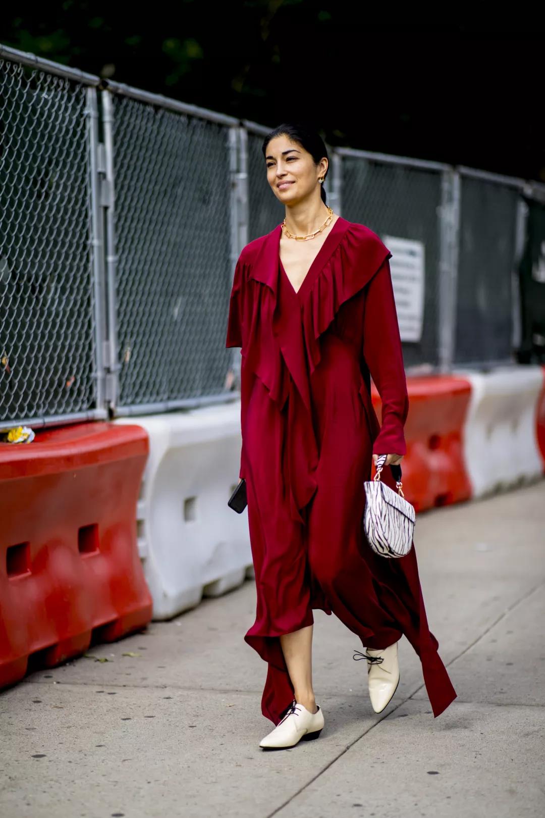 平底鞋高跟鞋怎么搭配,平底鞋对比高跟鞋穿搭