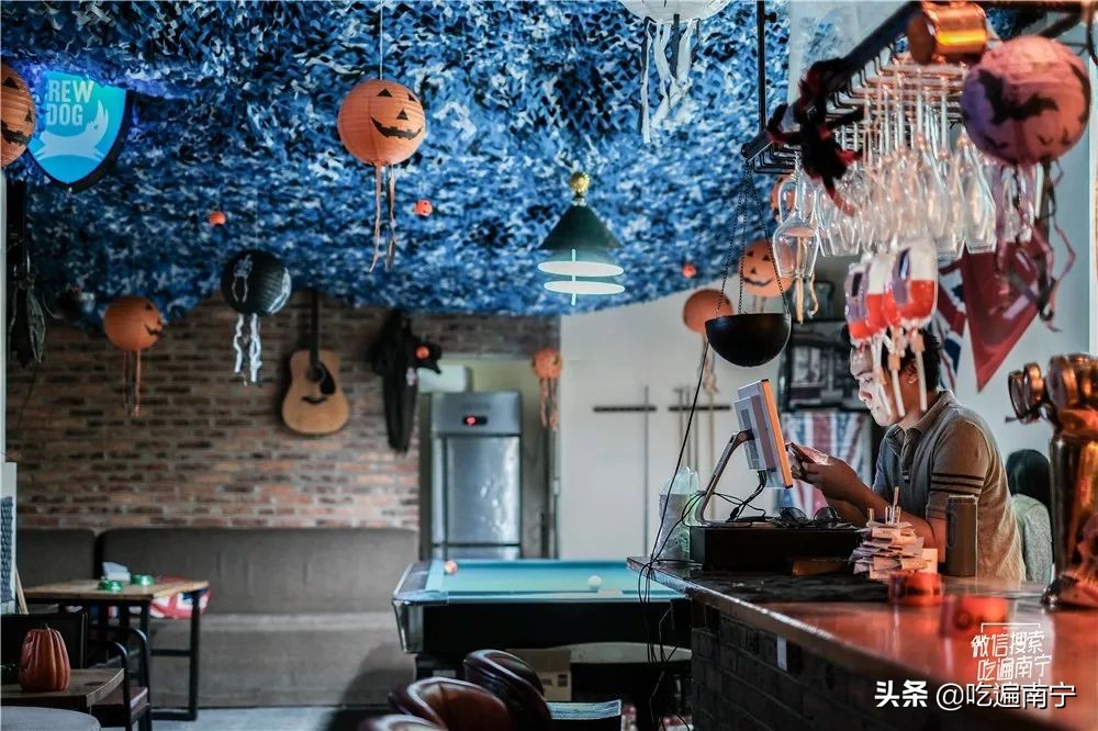 在南宁一家很出名的酒吧,南宁外国人开的酒吧