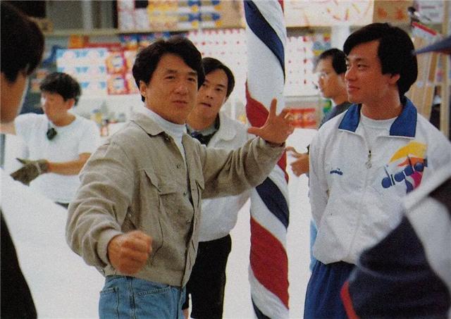 成龙红番区幕后花絮日本,成龙红番区气垫船