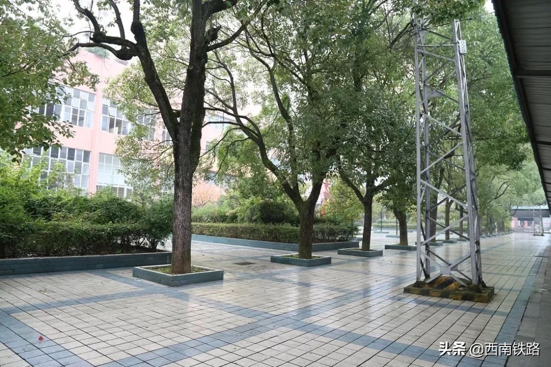 遵义西高铁站停运了吗,遵义西站停运了吗