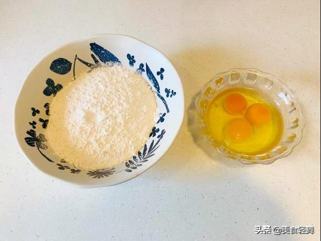 制作手擀面有诀窍，记住“3放1揉2煮面”，面条耐煮，口感筋道