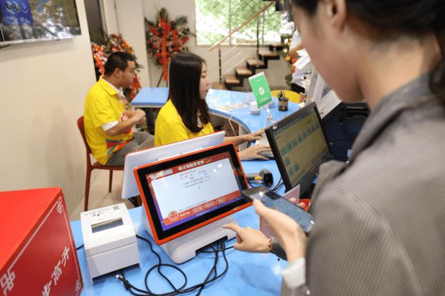 中彩票500万卖600万怎么样才合法,随便买一张彩票中500万概率大吗