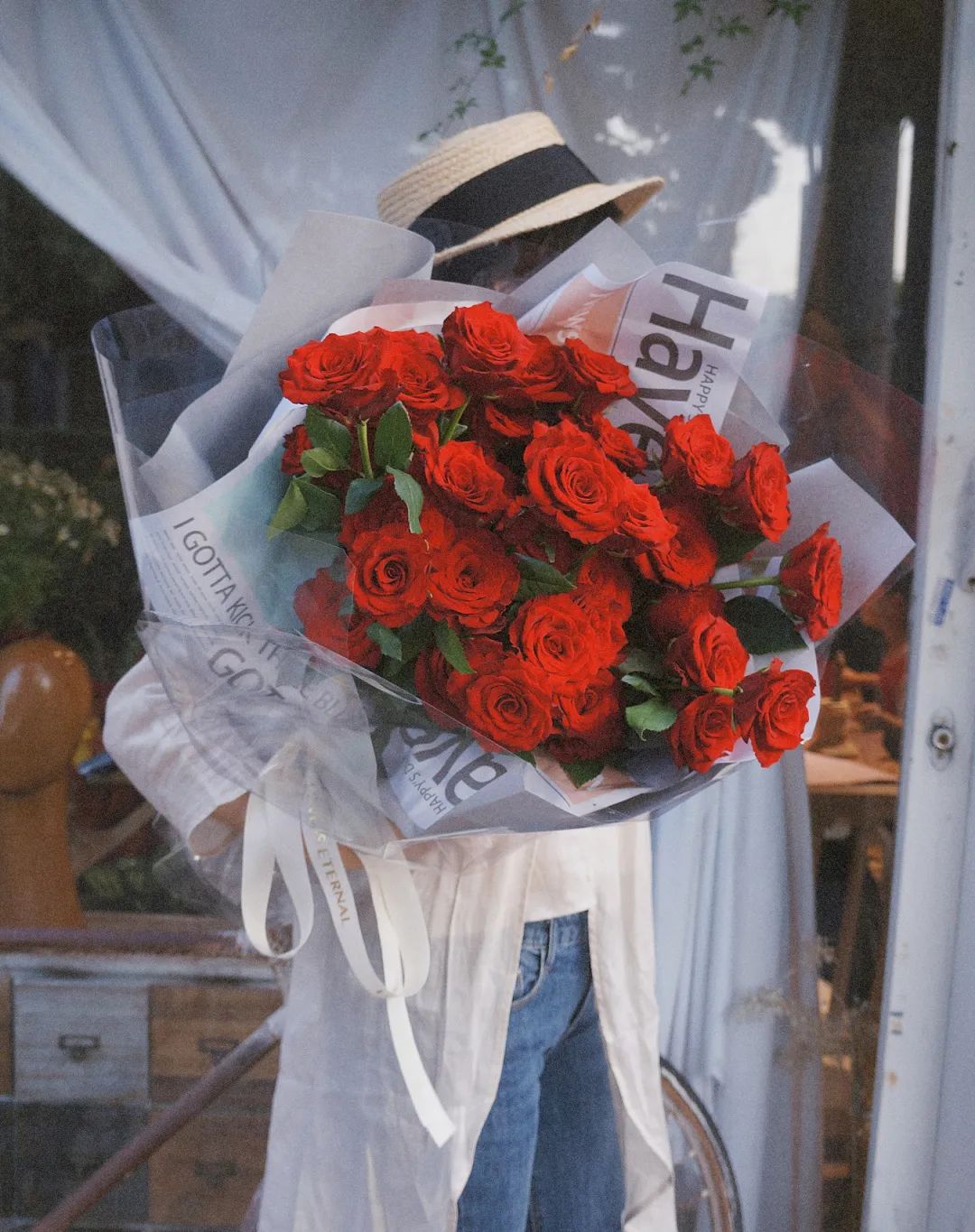 经典玫瑰鲜花,99朵玫瑰花束网红款