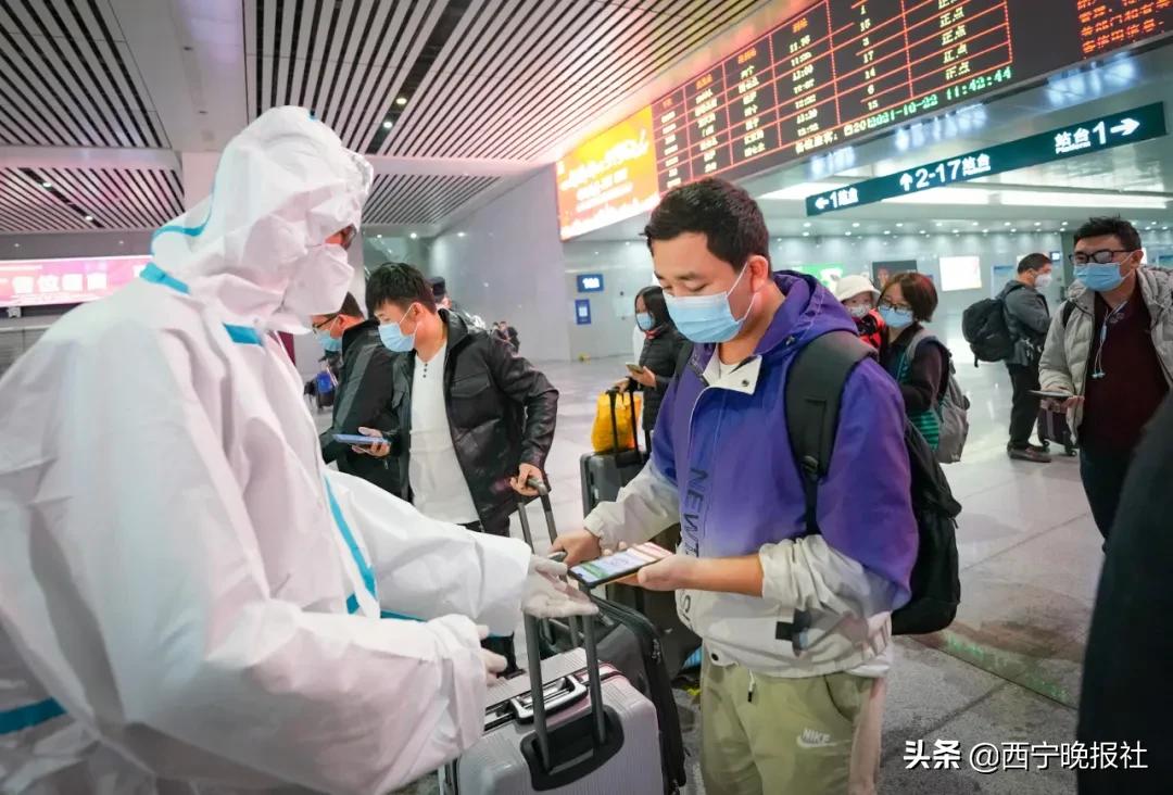 把群众生命财产安全摆在第一位,把人民群众的生命健康放在第一位