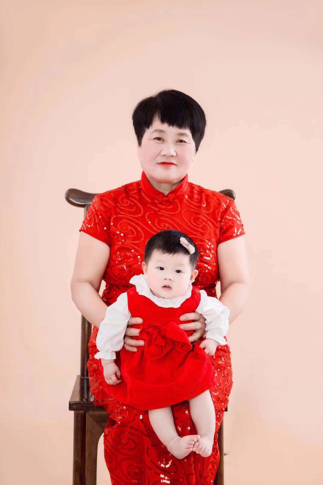 郭进拴｜可爱的小孙女嘉嘉