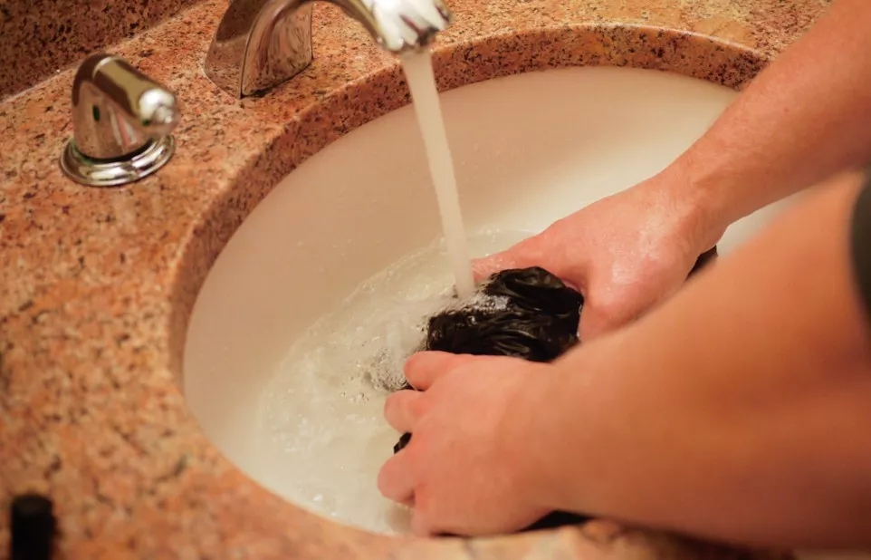 羽绒服外套坏了怎么修补,外套修复缩水