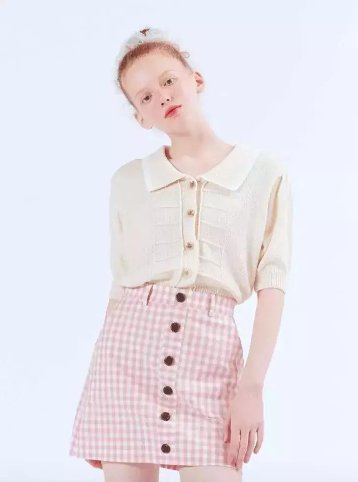 刘雯米兰时装周试装,刘雯维密走秀比心