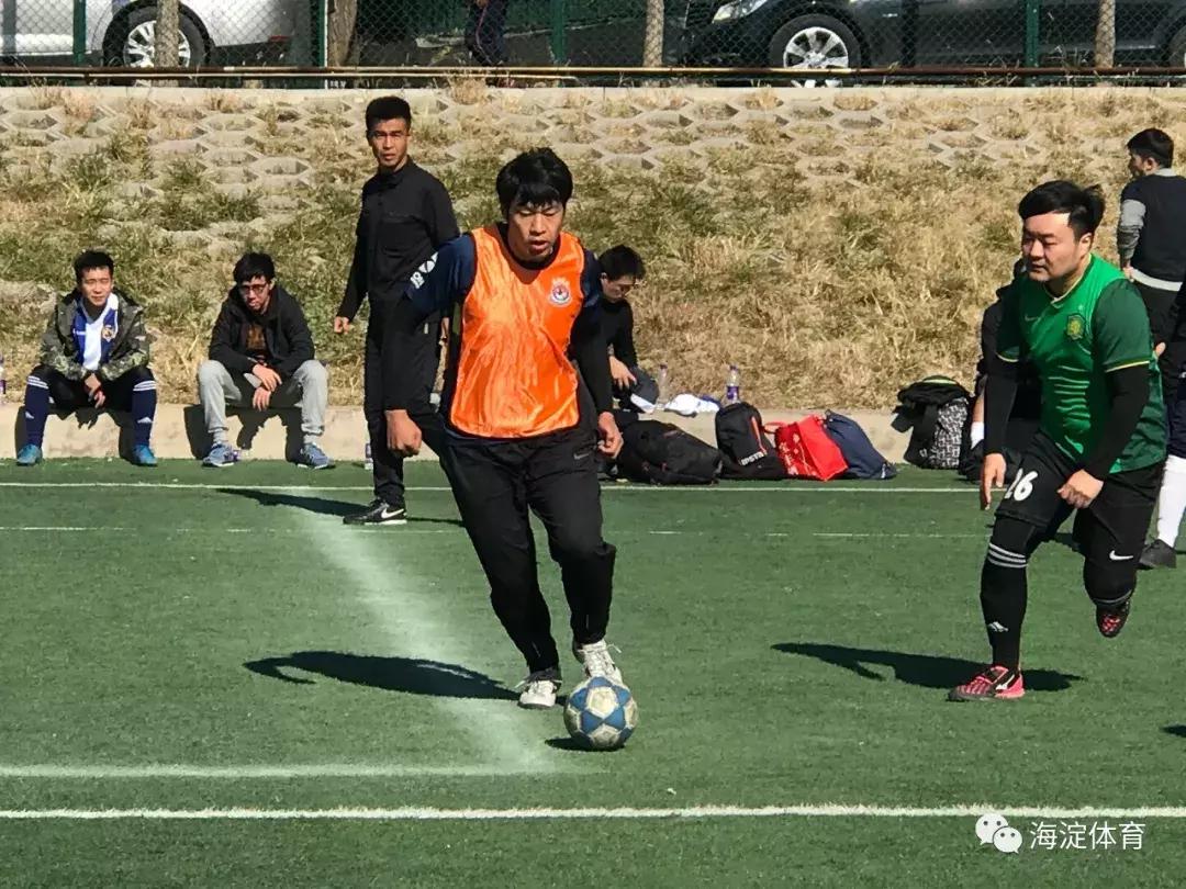 海淀区草根五人制足球赛圆满收官又是四季青的球队夺冠！