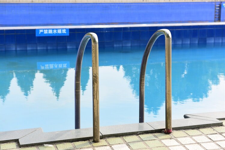 女人“下面”瘙痒,可不是小事!4种异常及时警惕,能省不少事