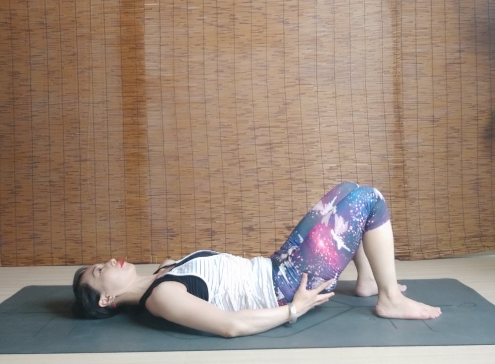 肋骨外翻、腹肌虚弱，这样呼吸，效果更好