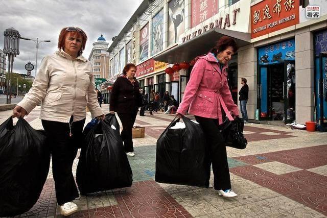 俄向中国空运大量现钞后，事情有进展，一些国际倒爷或正闷声发财