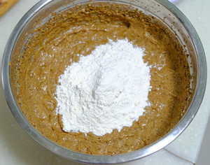 好吃到爆的枣糕,口感扎实的红枣糕