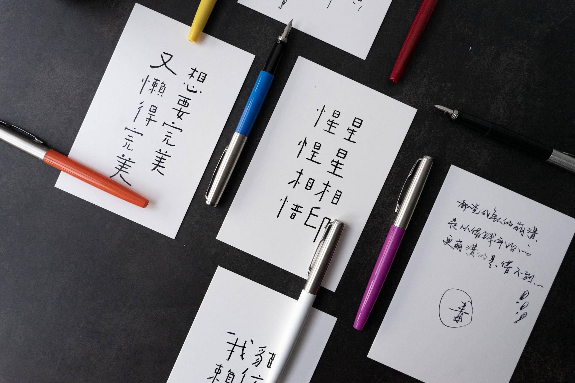 什么牌子的钢笔好价钱又适合学生,小学生都在用的一款高颜值的钢笔