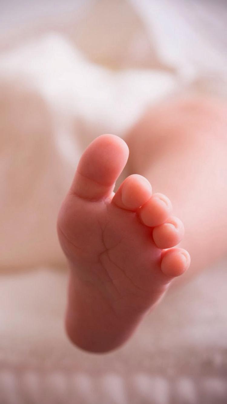 老年人的鞋不跟脚,老年人穿鞋脚疼不穿鞋是关键