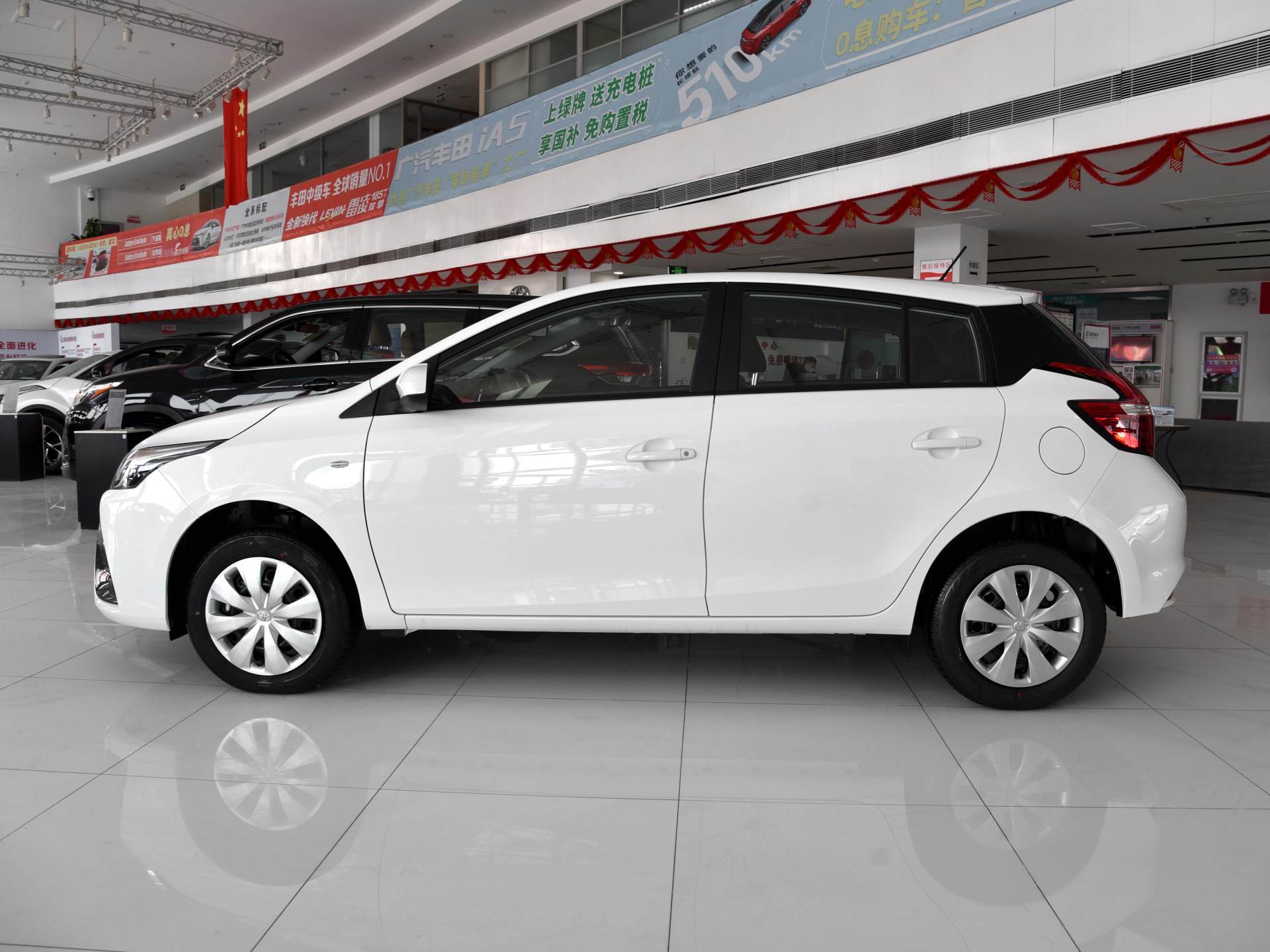 好看又便宜的车丰田,实惠好看又便宜的车