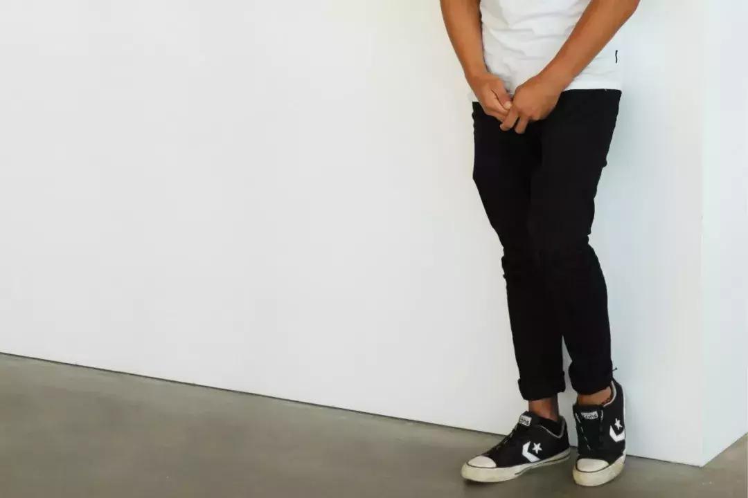 看男生第一眼会看穿搭,看男人的鞋子看品味