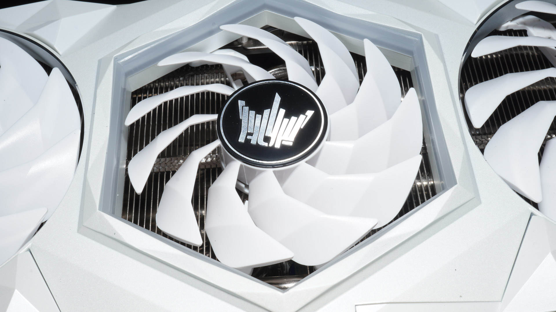 4K光追王炸！影驰3090HOFEX名人堂限量版显卡