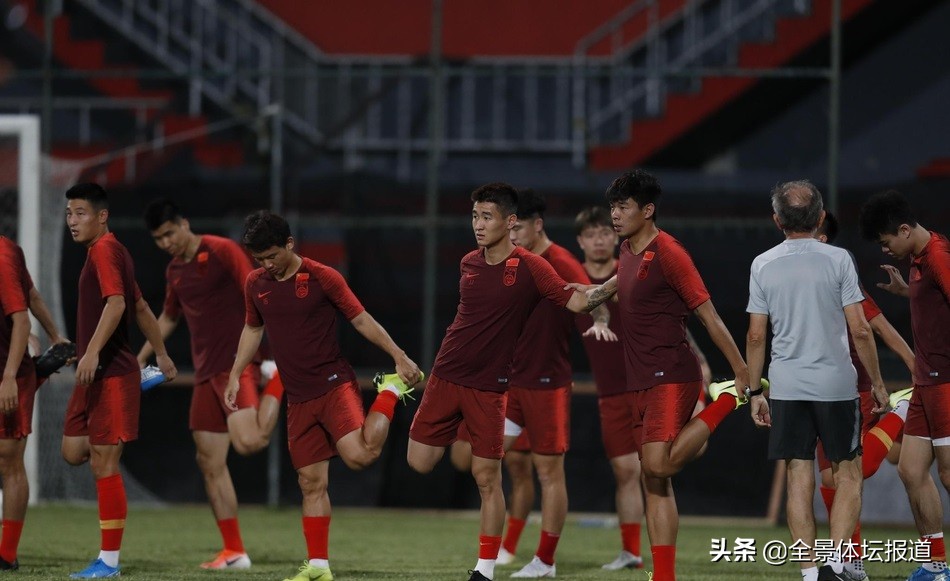 2022央视足球比赛直播,央视直播足球赛什么时候开始