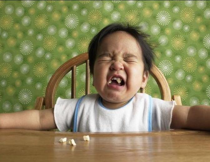 孩子头顶有两个旋性格,男孩头顶两个旋迷信说法