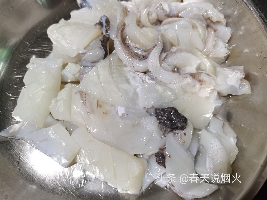 墨鱼炒什么配菜好吃又简单,墨鱼炒什么菜最好吃
